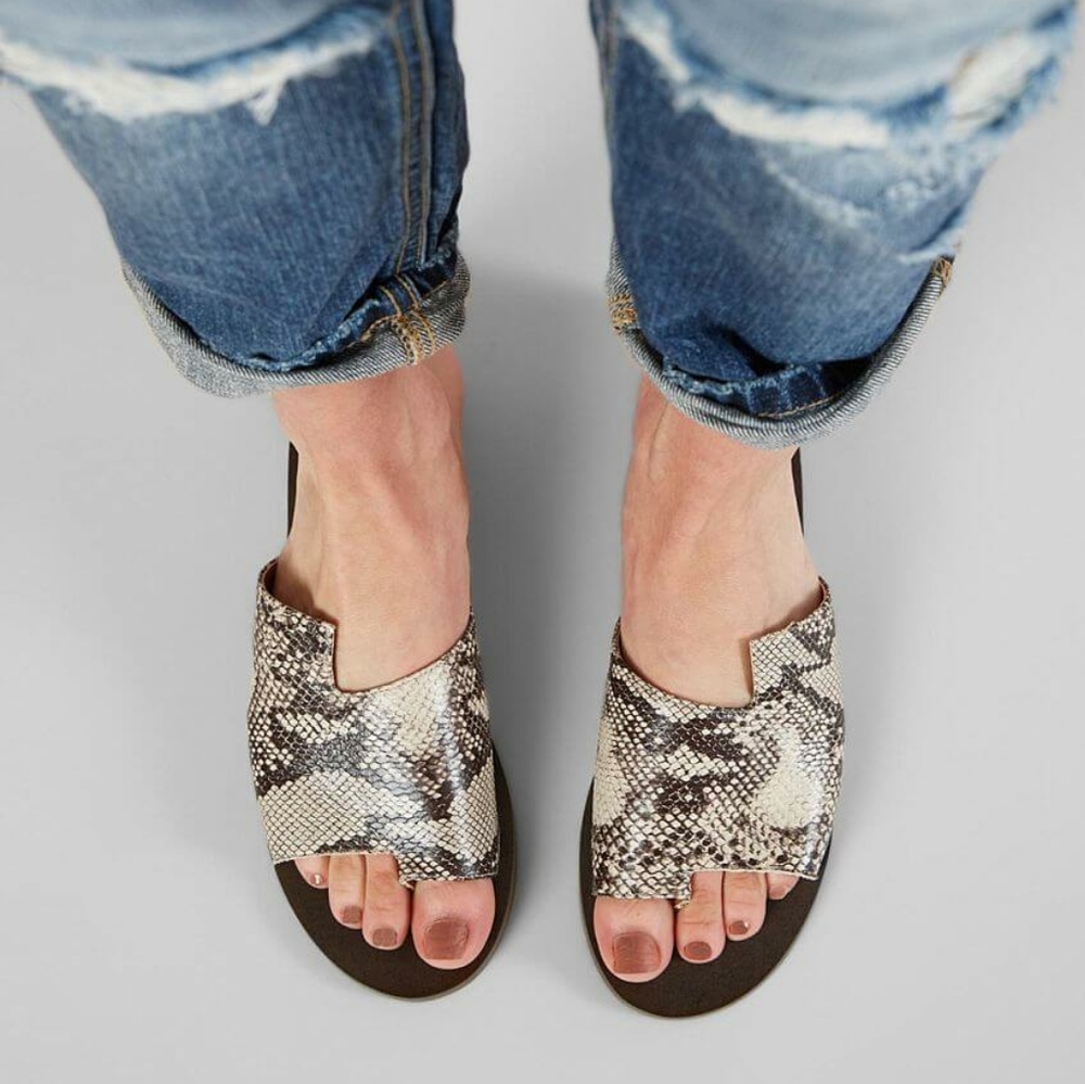 Mi.iM × Buckle | Addison Textured Sandal